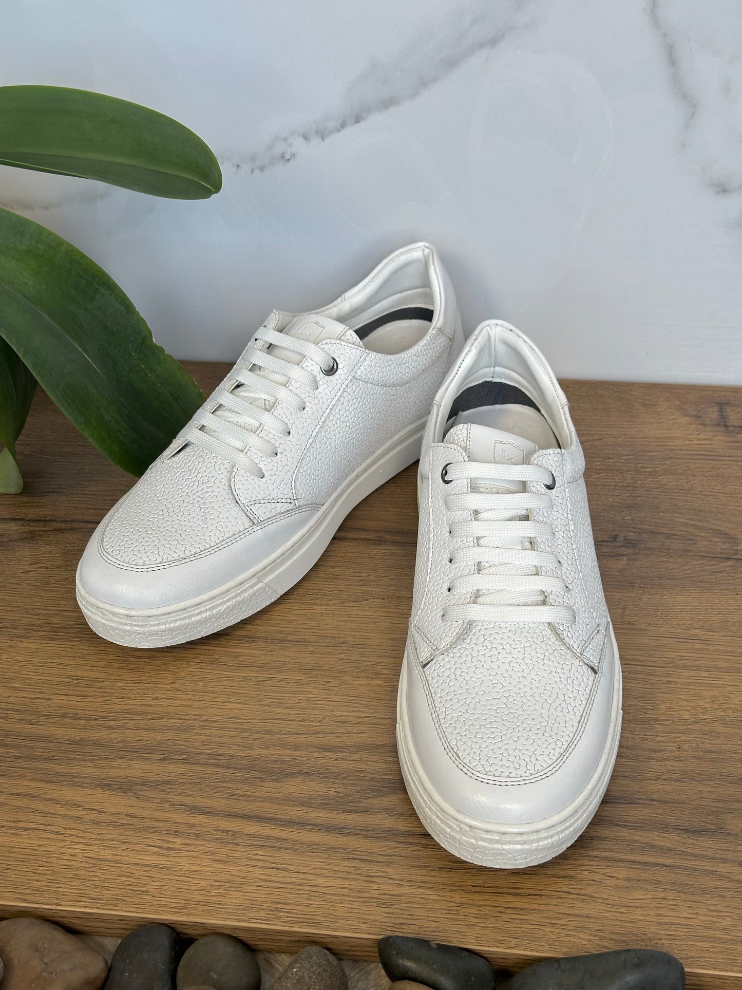 SNEAKER - White