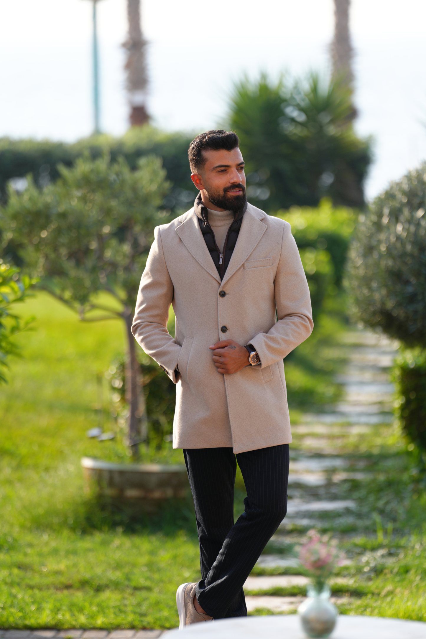 Regal Crest Coat - Beij