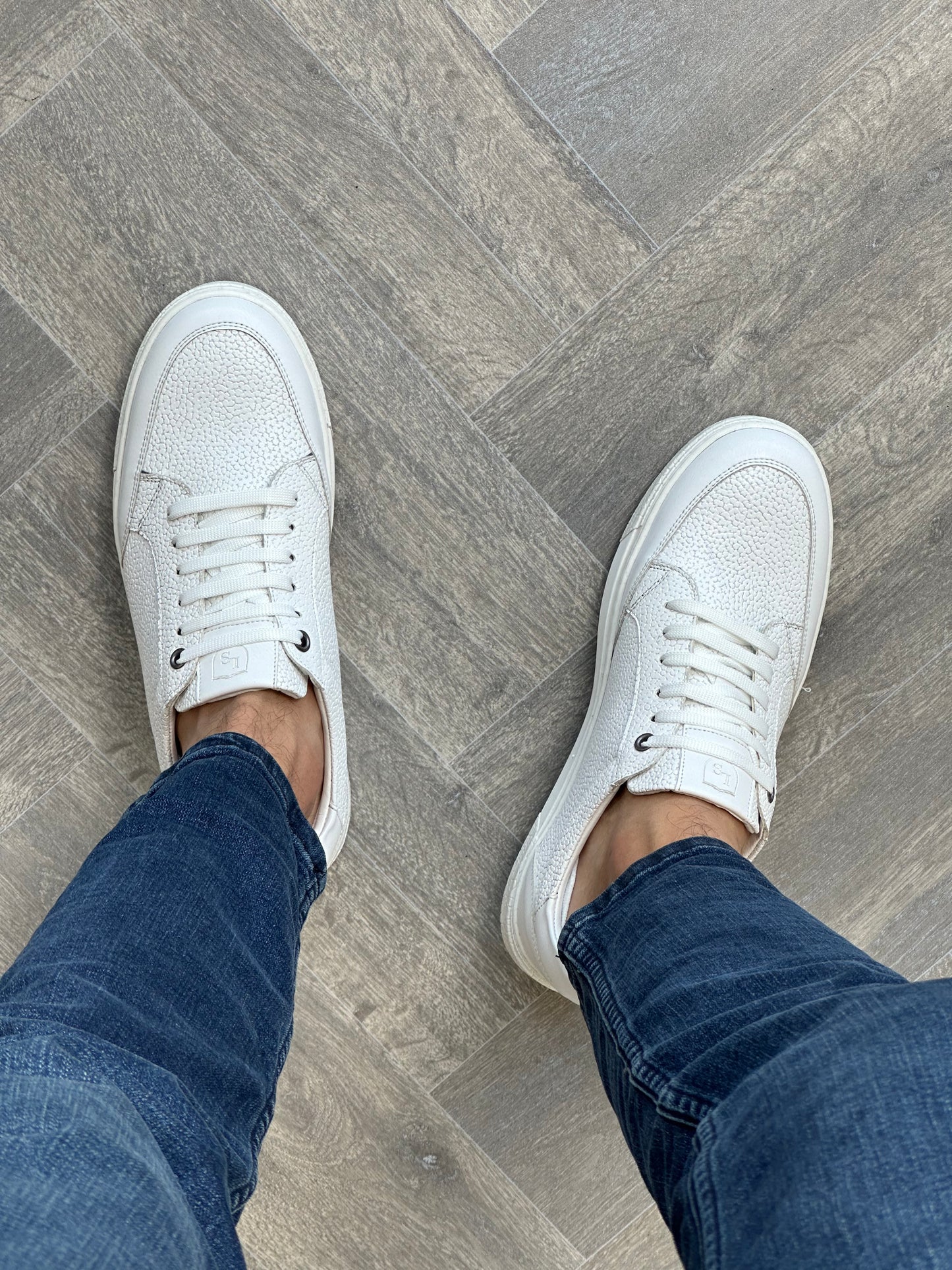 SNEAKER - White